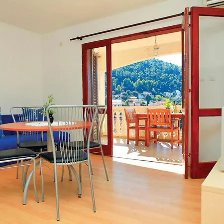 Brna Bb Iv Daire Smokvica (Korcula)